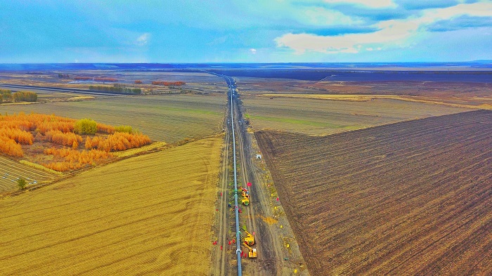 中石油管道局：50年建管道�里程超13�f公里